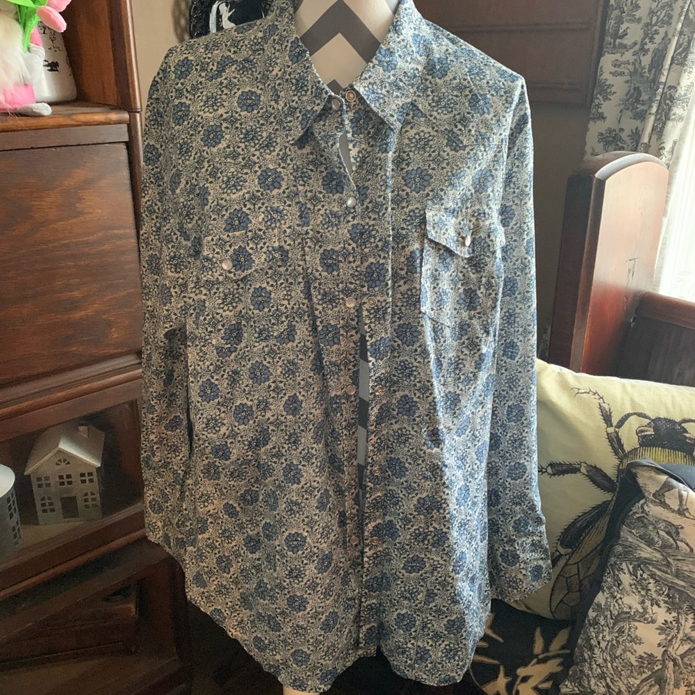 Sag Harbor button down ladies blouse size 2X